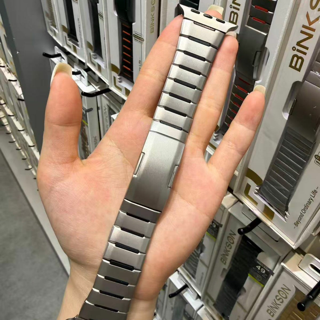 Binskon Metal Lock Chain Strap | 42/49mm