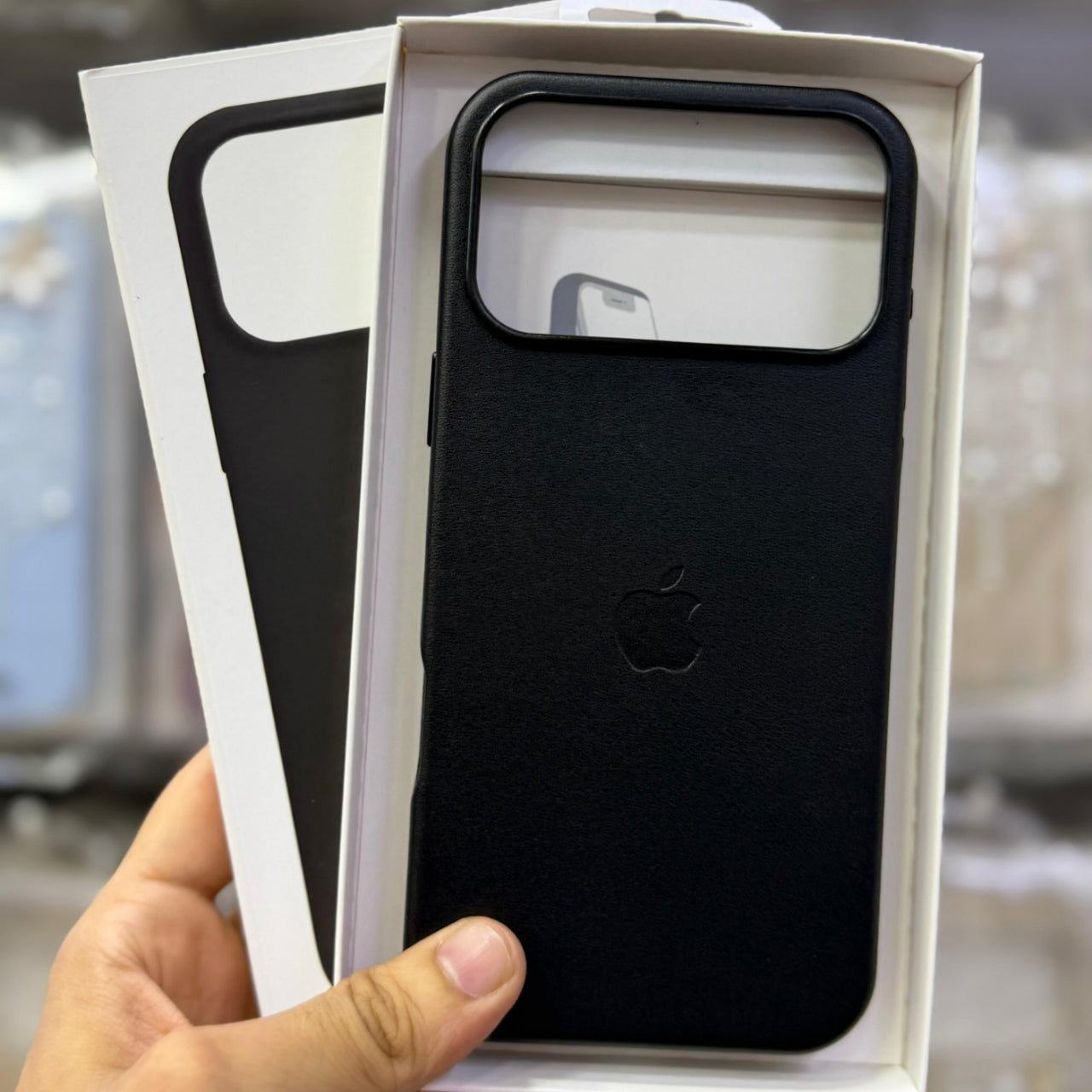 Apple Leather Magsafe Case 17/PM